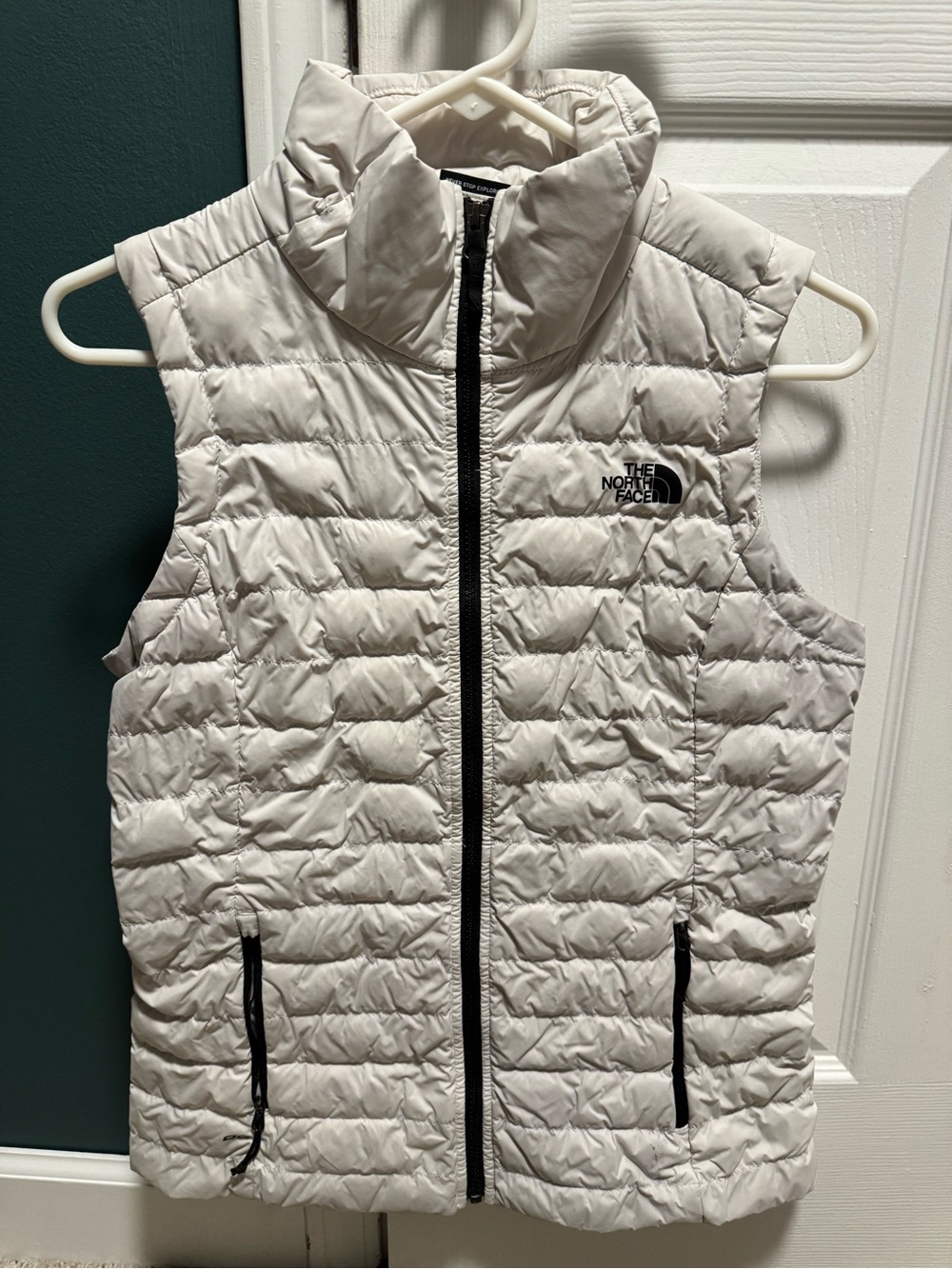 The North Face Off-White Quilted Puffer Vest